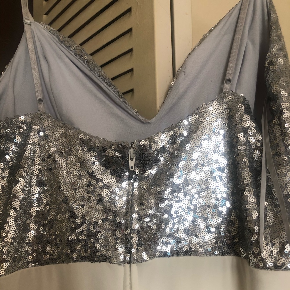 PROM DRESS - Picture 5 of 8